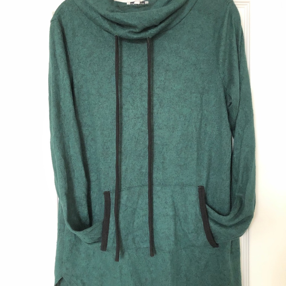 Sweater - Picture 2 of 4